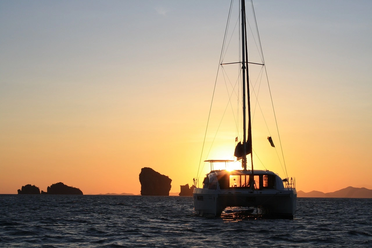 Unveiling the Ultimate Sunset Cruise Experience in Mirissa